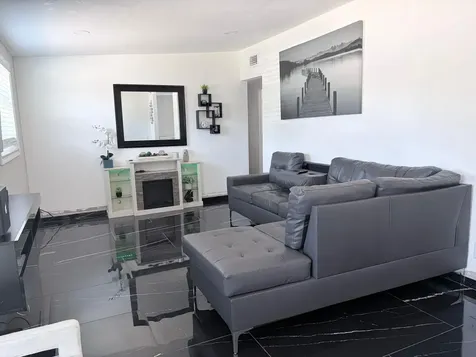 1304 Windsor Way Tampa FL 33619