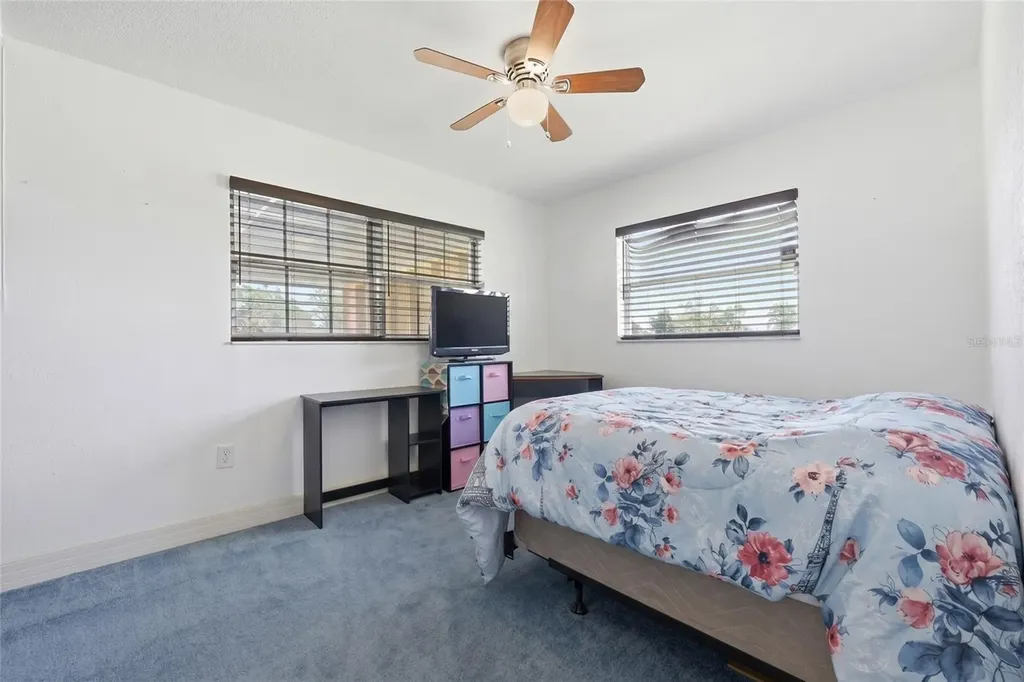 908 Rock Oak Drive Orlando FL 32809