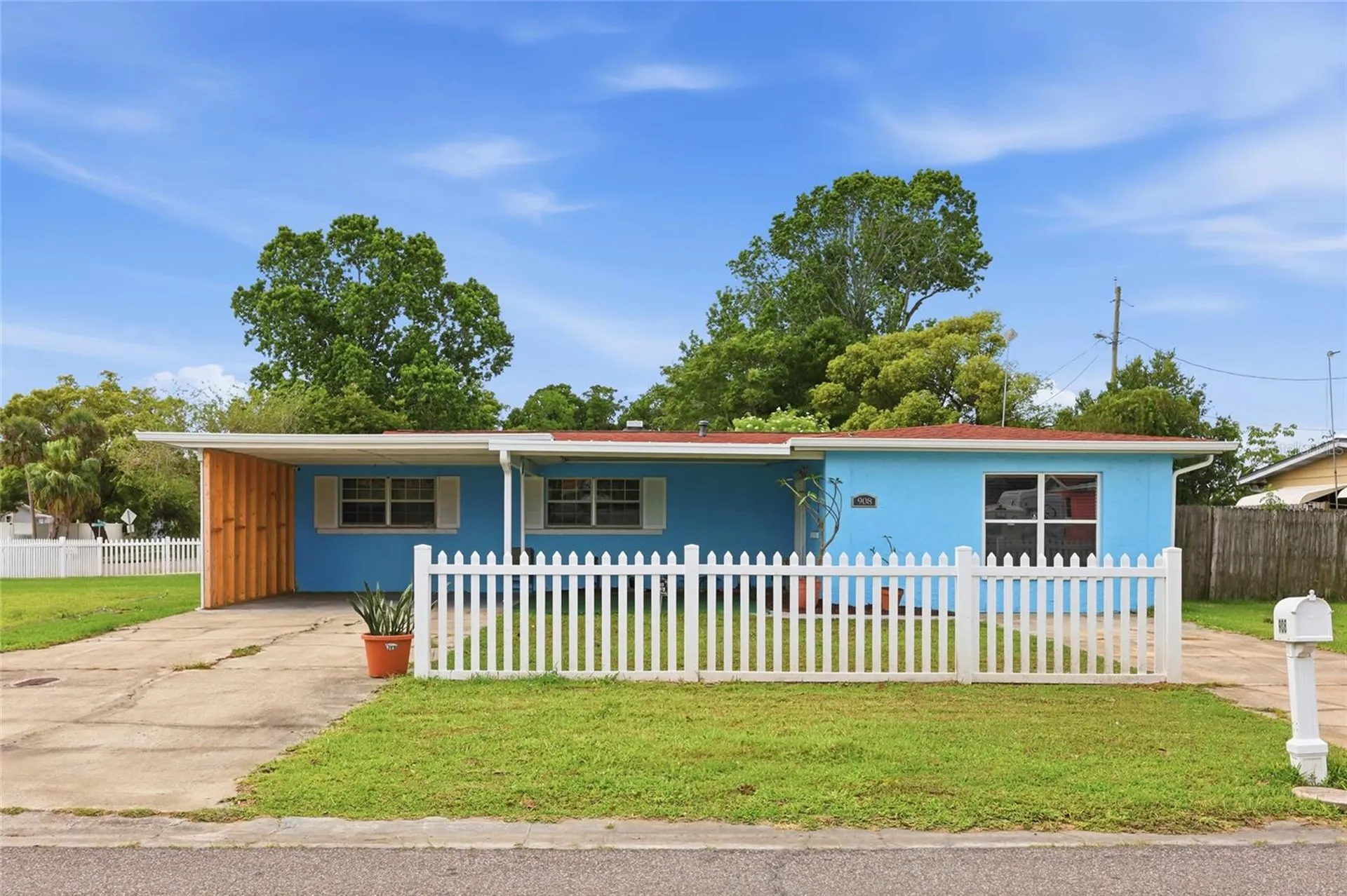 908 Rock Oak Drive Orlando FL 32809