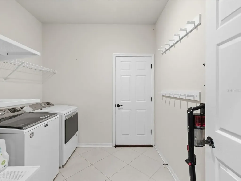 740 Rosemary Circle Bradenton FL 34212