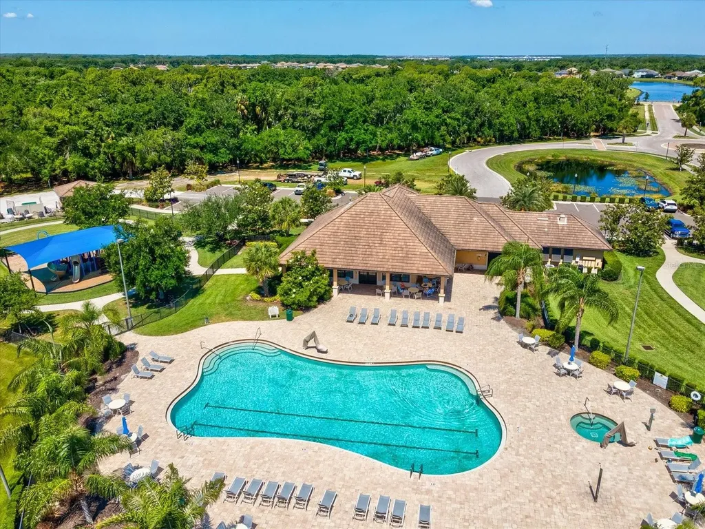 740 Rosemary Circle Bradenton FL 34212