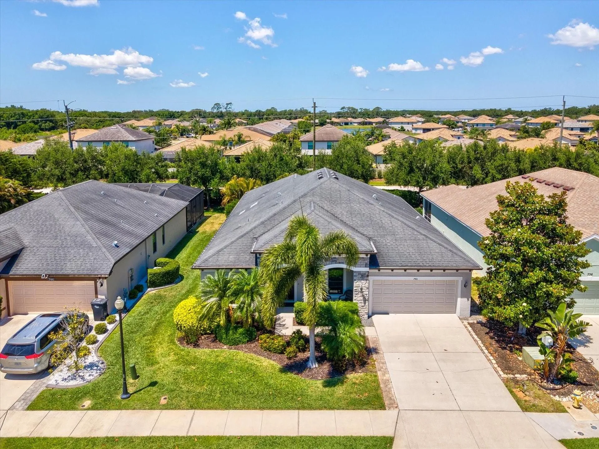 740 Rosemary Circle Bradenton FL 34212