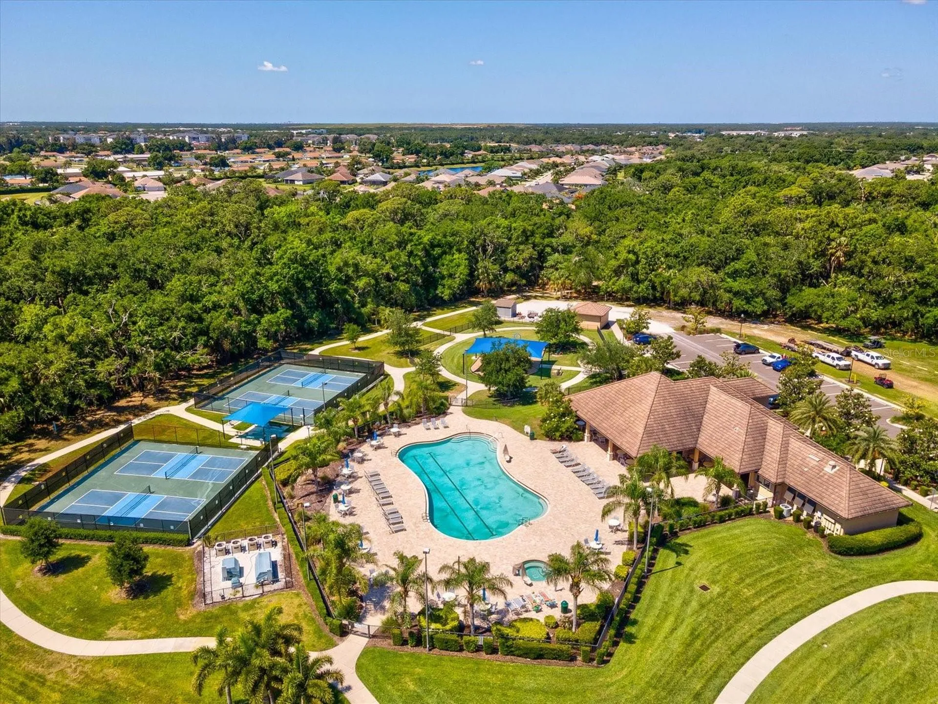 740 Rosemary Circle Bradenton FL 34212