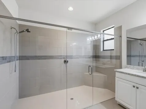 740 Rosemary Circle Bradenton FL 34212