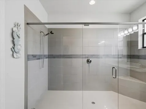740 Rosemary Circle Bradenton FL 34212