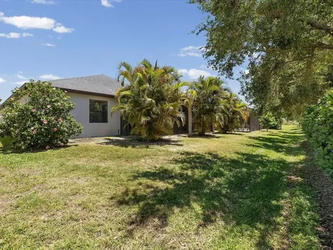 740 Rosemary Circle Bradenton FL 34212