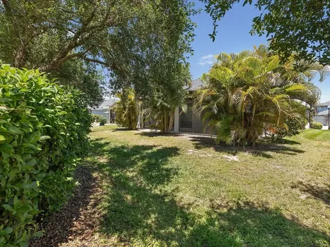 740 Rosemary Circle Bradenton FL 34212