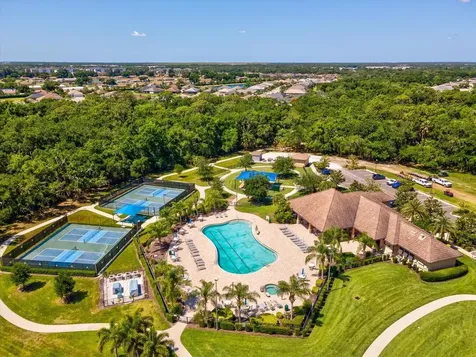 740 Rosemary Circle Bradenton FL 34212