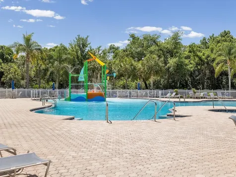 740 Rosemary Circle Bradenton FL 34212