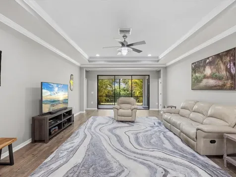 740 Rosemary Circle Bradenton FL 34212