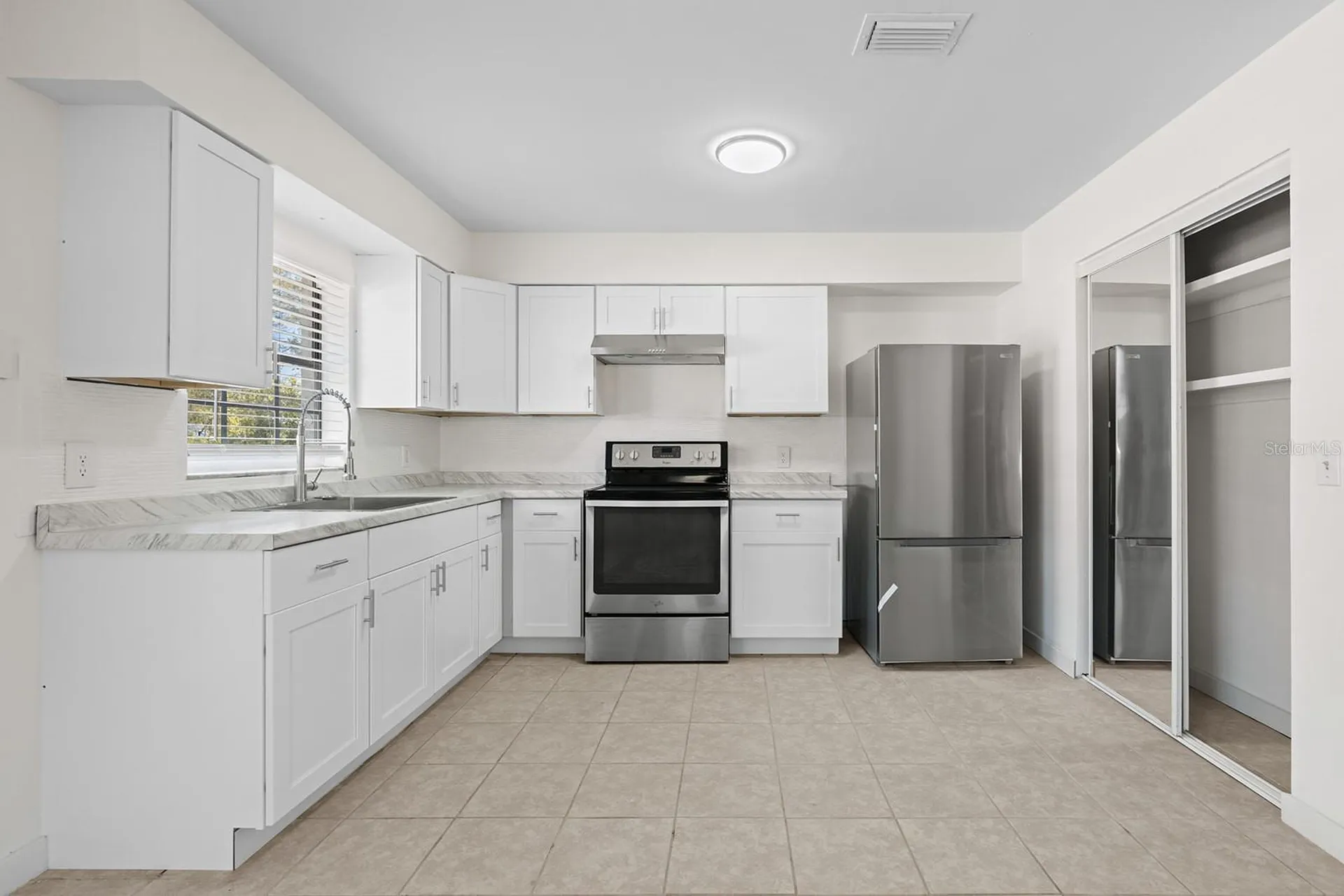 452 N Elmwood Point Crystal River FL 34429