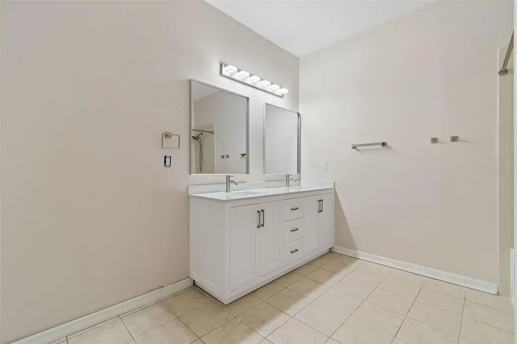 3566 High Hampton Circle Tampa FL 33610