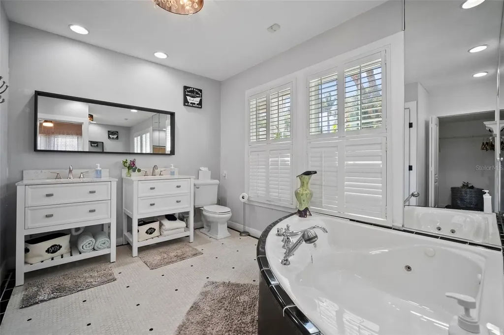 813 Hudson Avenue Sarasota FL 34236