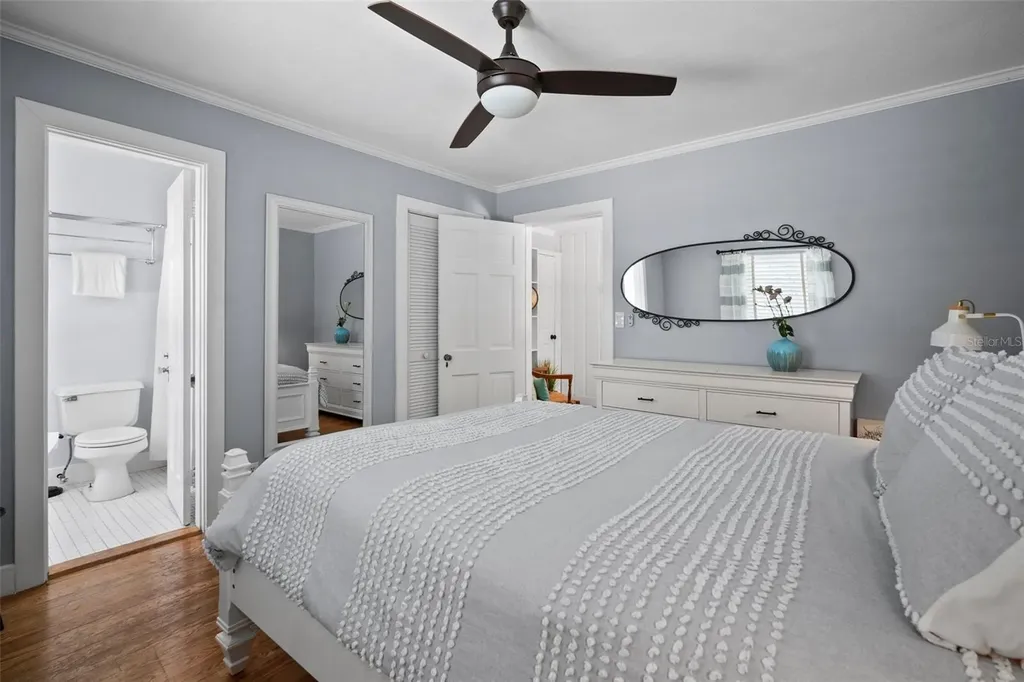 813 Hudson Avenue Sarasota FL 34236