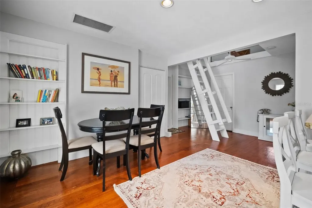 813 Hudson Avenue Sarasota FL 34236
