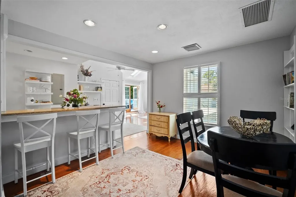 813 Hudson Avenue Sarasota FL 34236