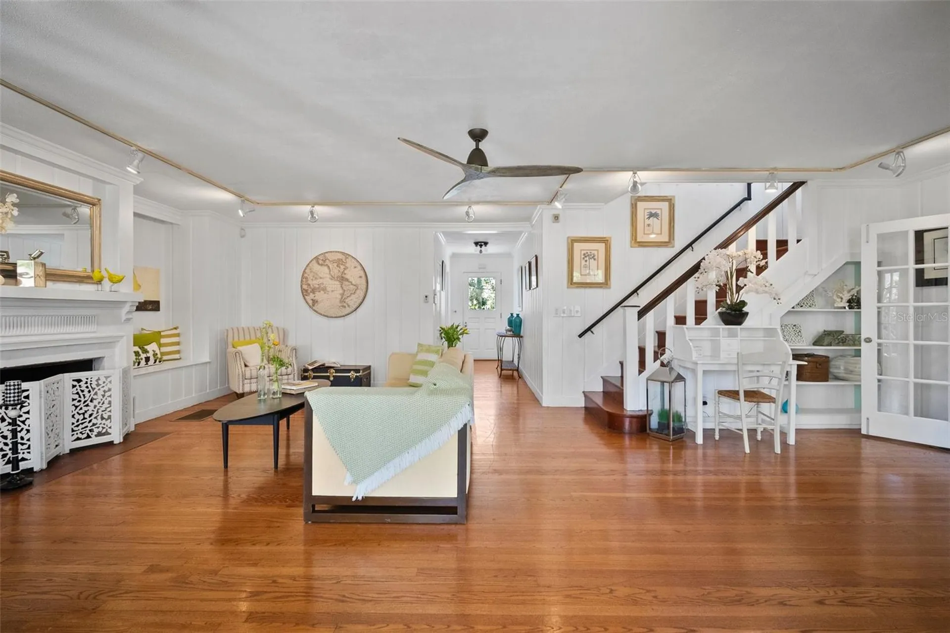 813 Hudson Avenue Sarasota FL 34236