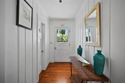 813 Hudson Avenue Sarasota FL 34236