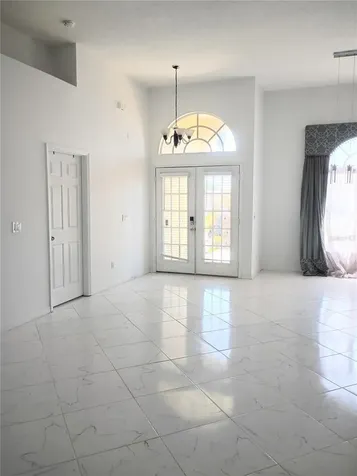 10 Nevada Loop Road Davenport FL 33897