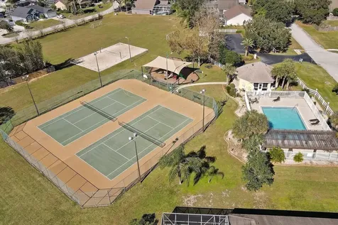 10 Nevada Loop Road Davenport FL 33897
