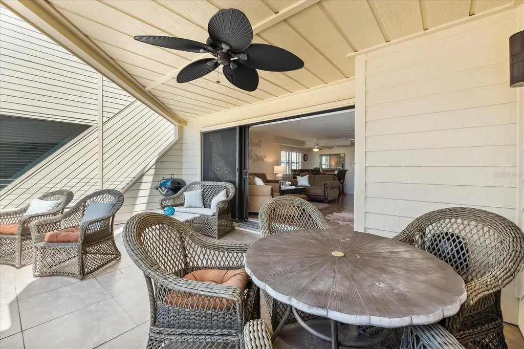 548 Beach Road Sarasota FL 34242