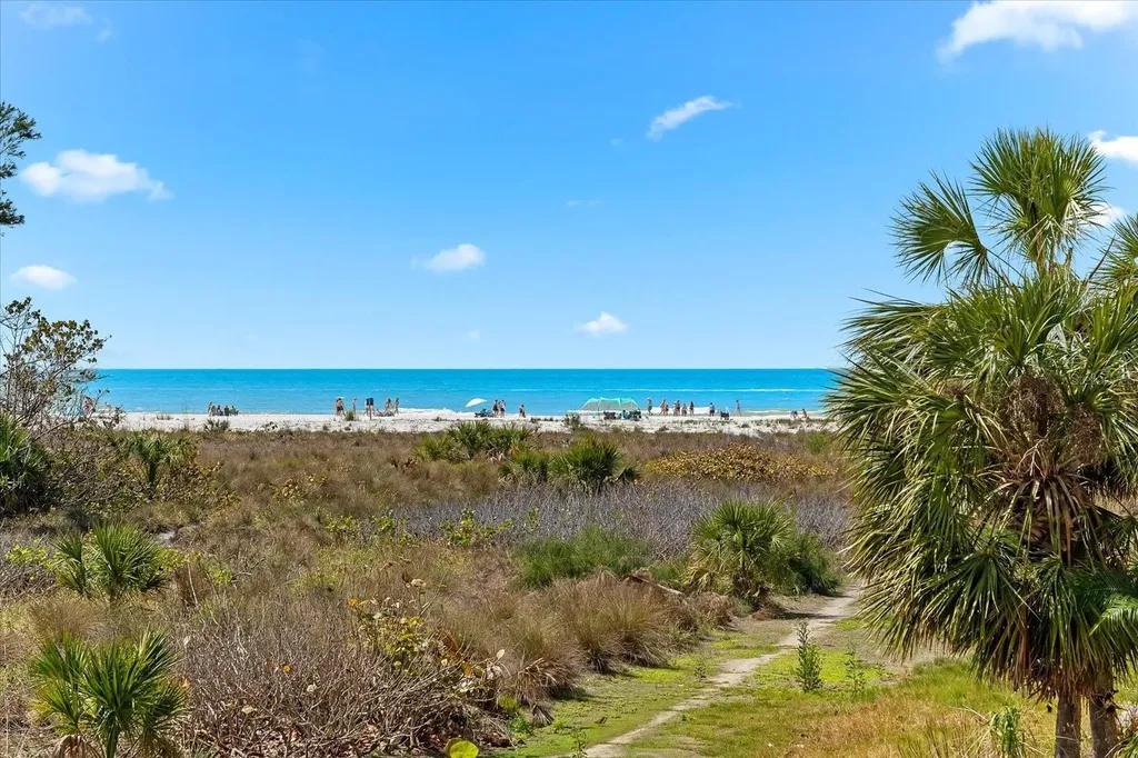 548 Beach Road Sarasota FL 34242
