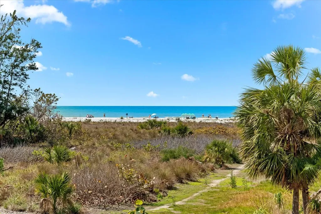 548 Beach Road Sarasota FL 34242