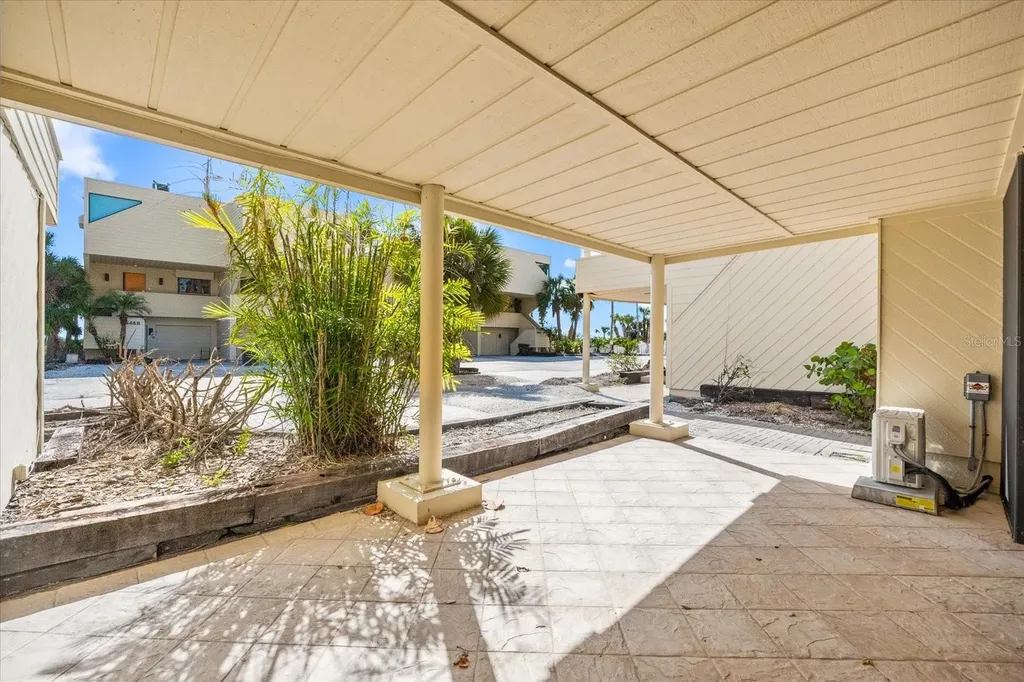 548 Beach Road Sarasota FL 34242