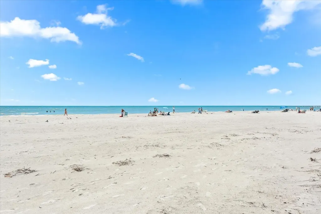 548 Beach Road Sarasota FL 34242