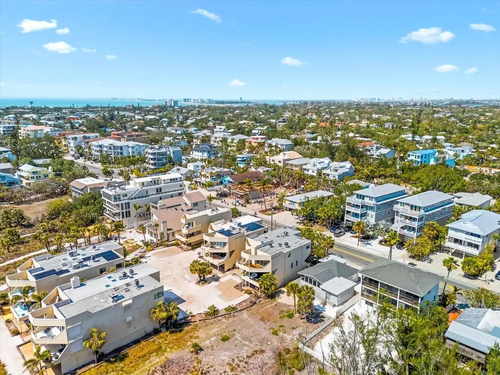 548 Beach Road Sarasota FL 34242