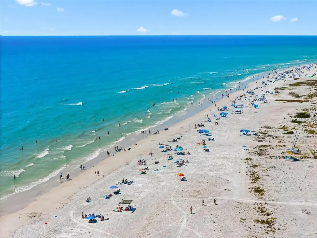 548 Beach Road Sarasota FL 34242