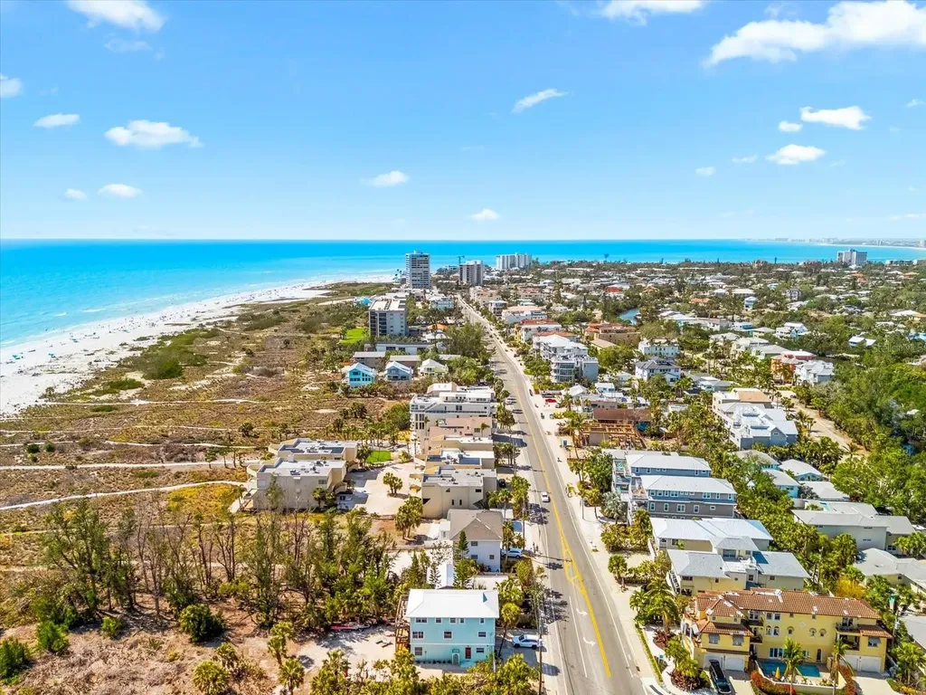 548 Beach Road Sarasota FL 34242