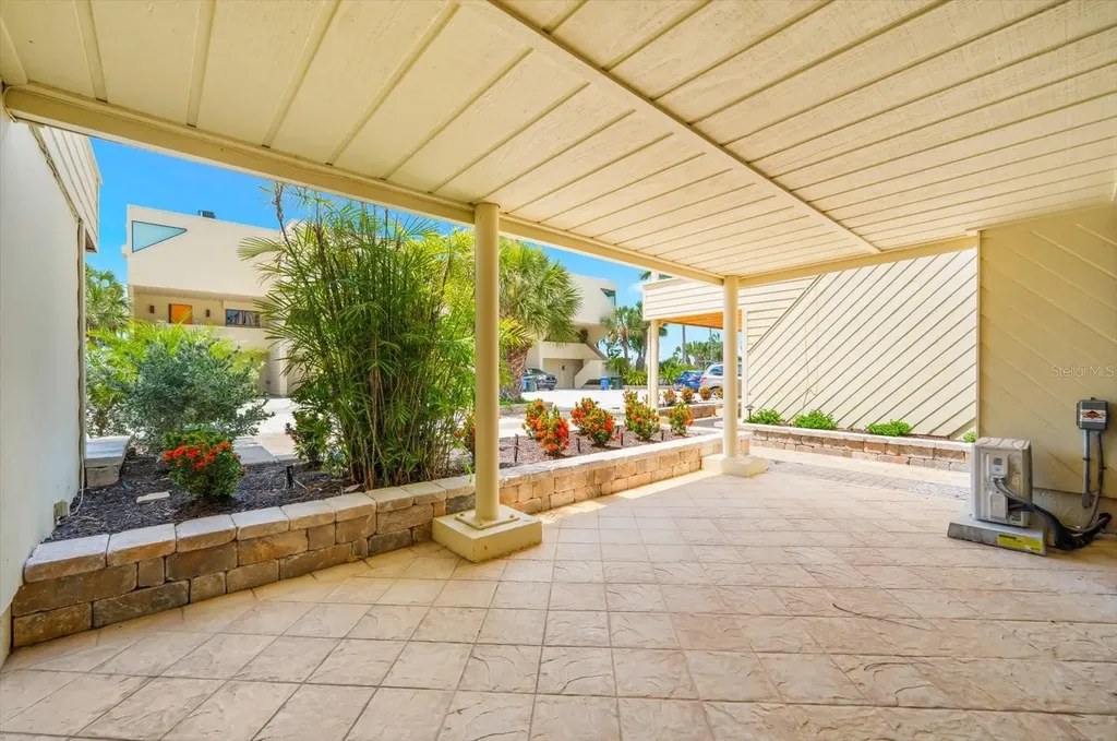 548 Beach Road Sarasota FL 34242