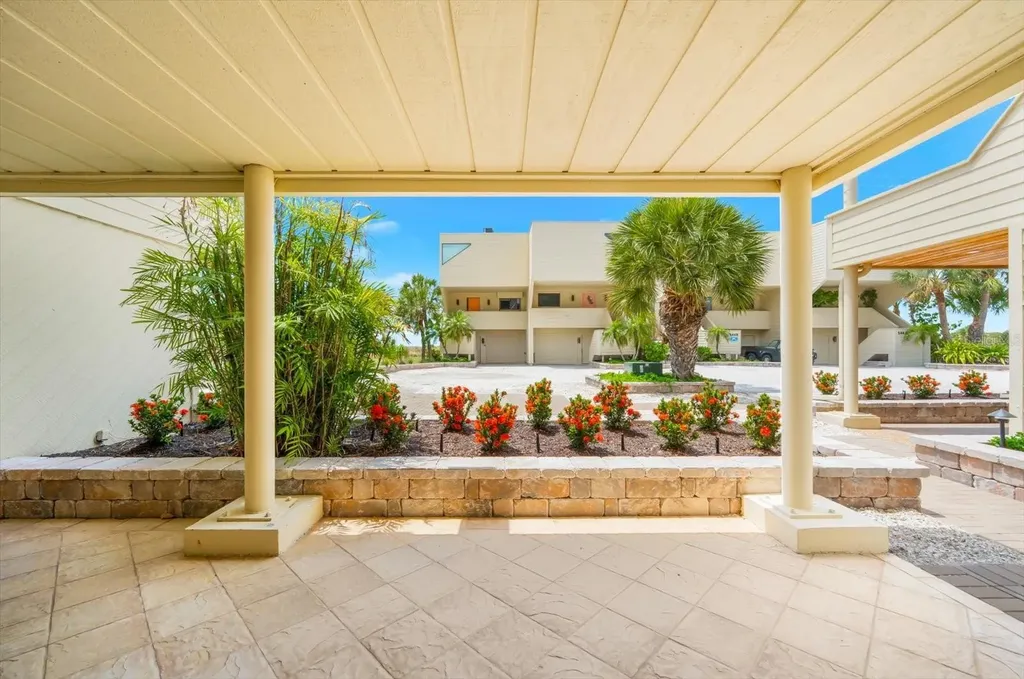 548 Beach Road Sarasota FL 34242