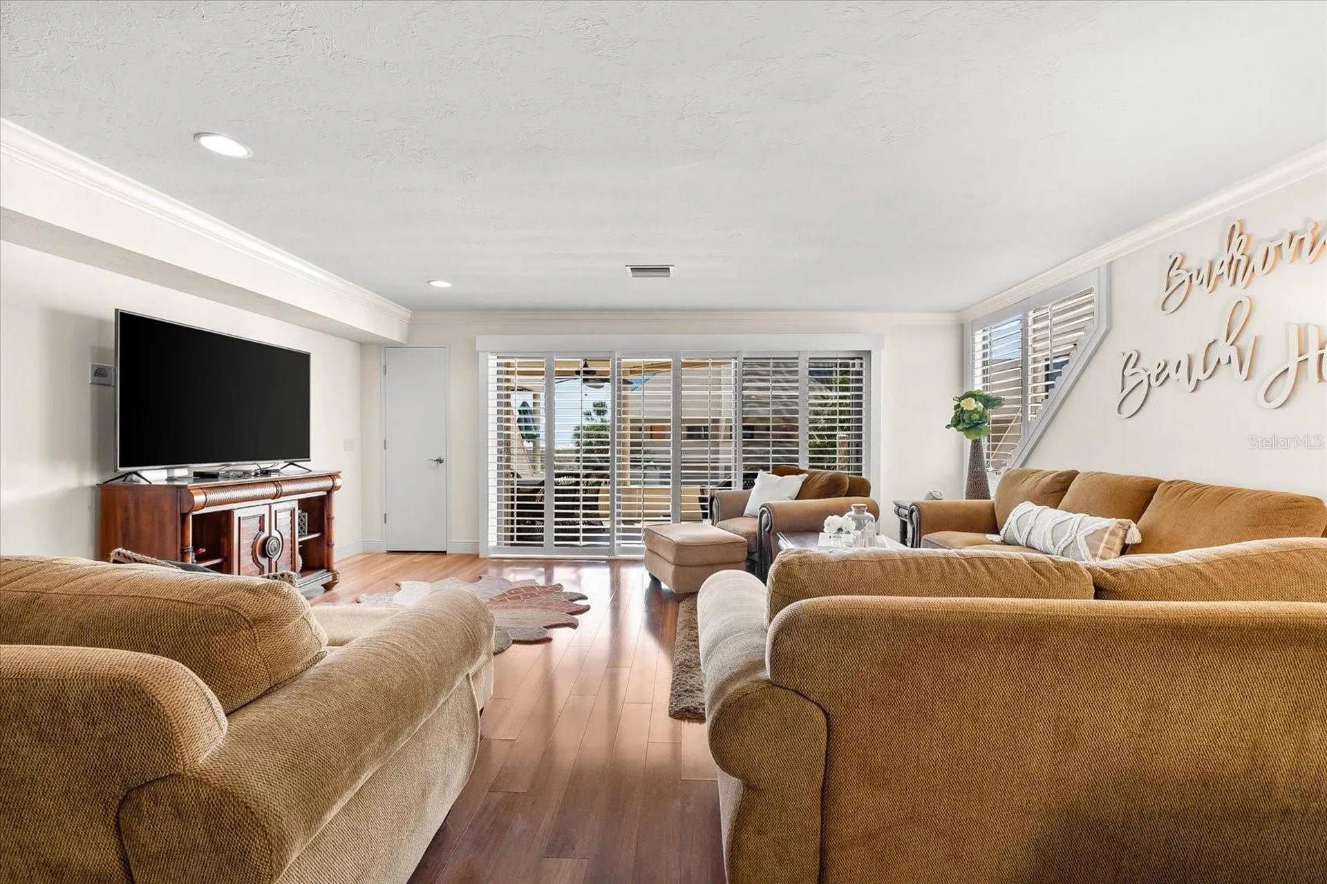 548 Beach Road Sarasota FL 34242
