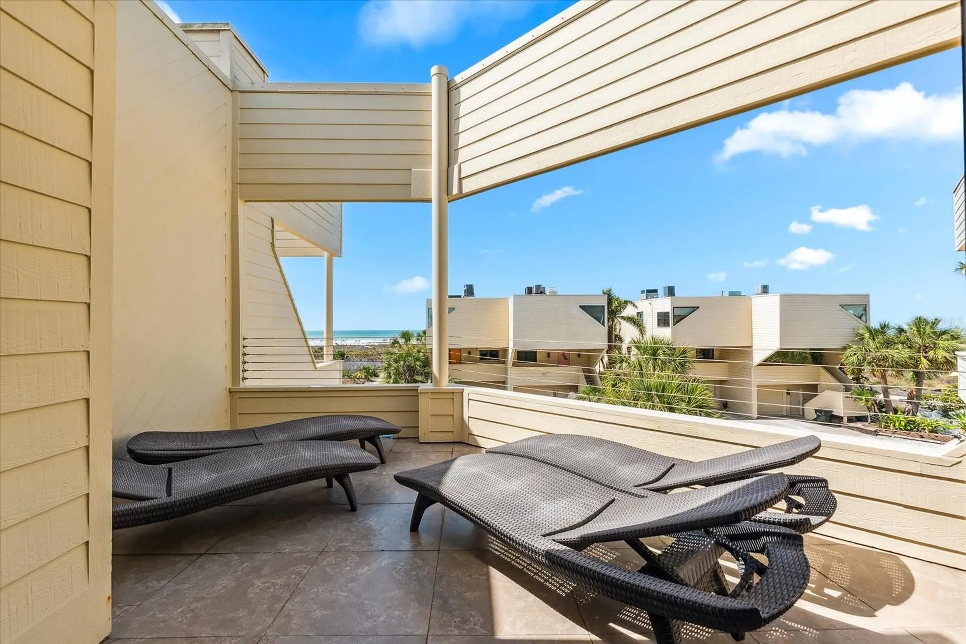 548 Beach Road Sarasota FL 34242