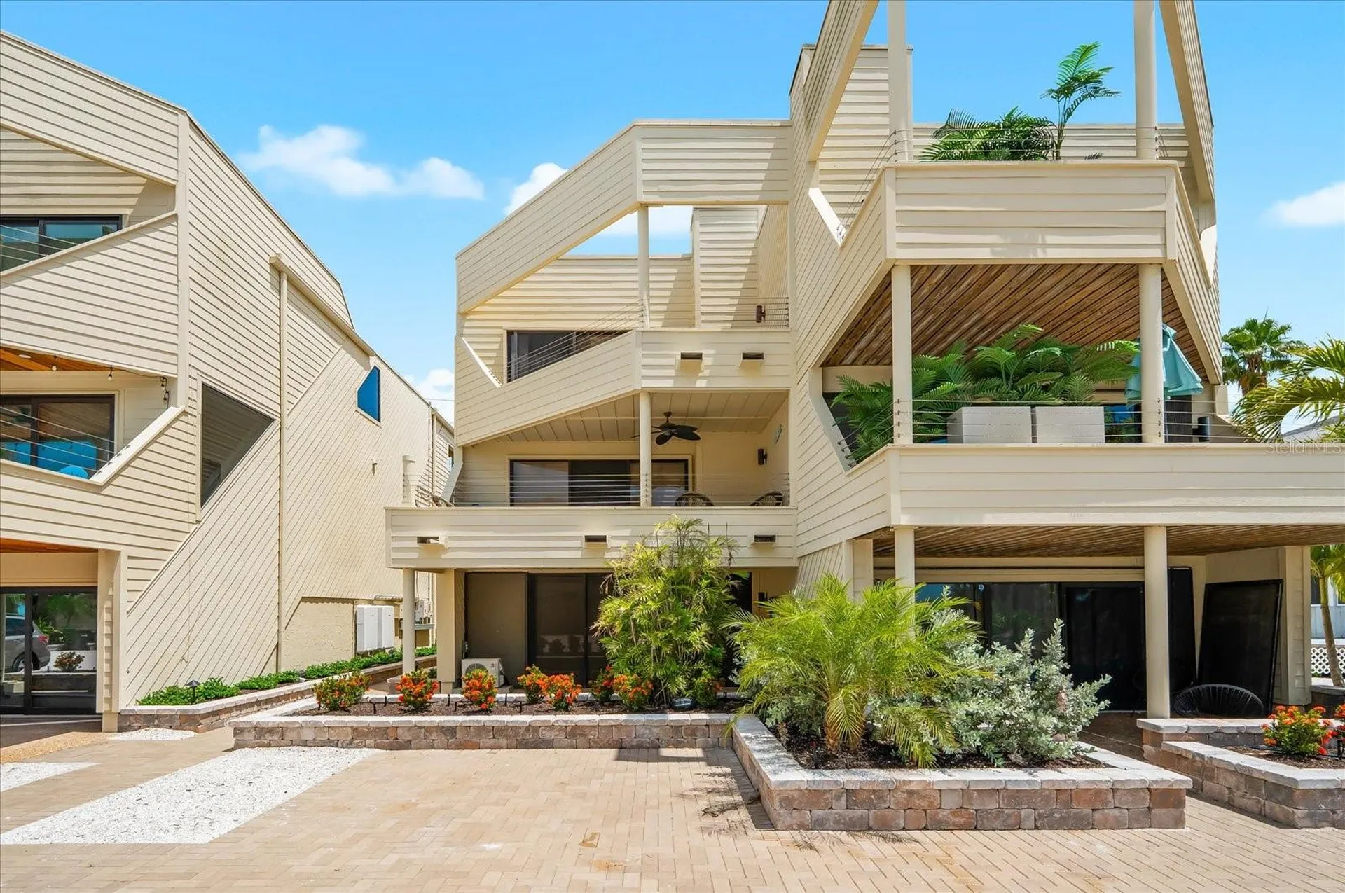 548 Beach Road Sarasota FL 34242