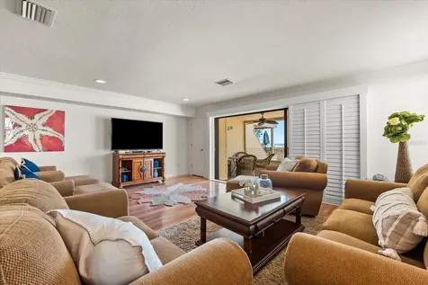 548 Beach Road Sarasota FL 34242