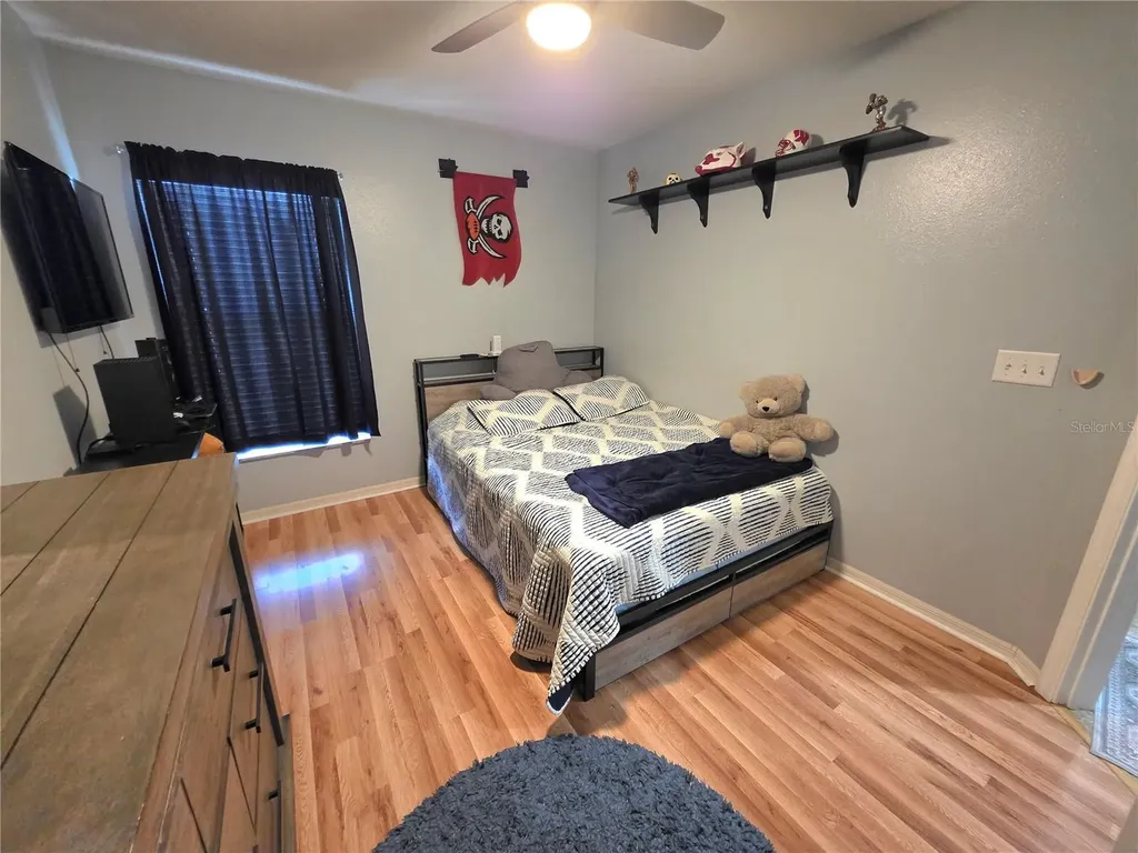 2608 Vinedale Avenue Valrico FL 33596