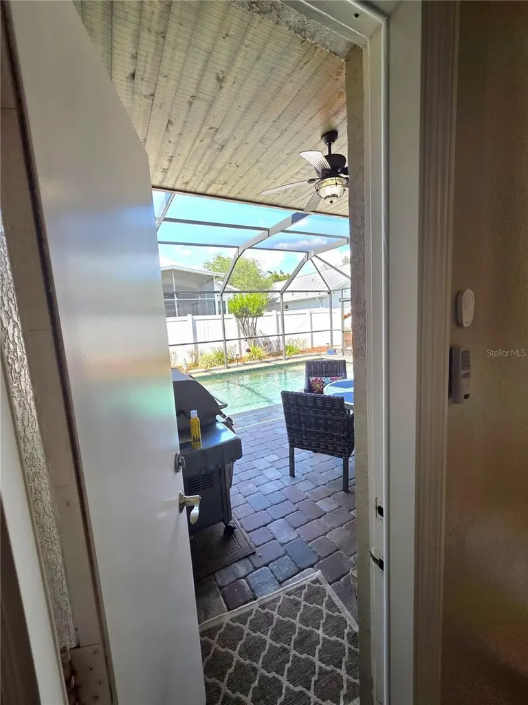 2608 Vinedale Avenue Valrico FL 33596