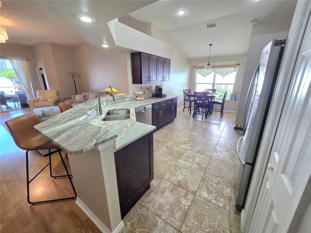2608 Vinedale Avenue Valrico FL 33596