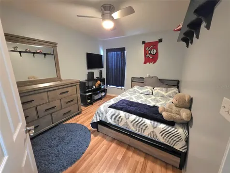 2608 Vinedale Avenue Valrico FL 33596