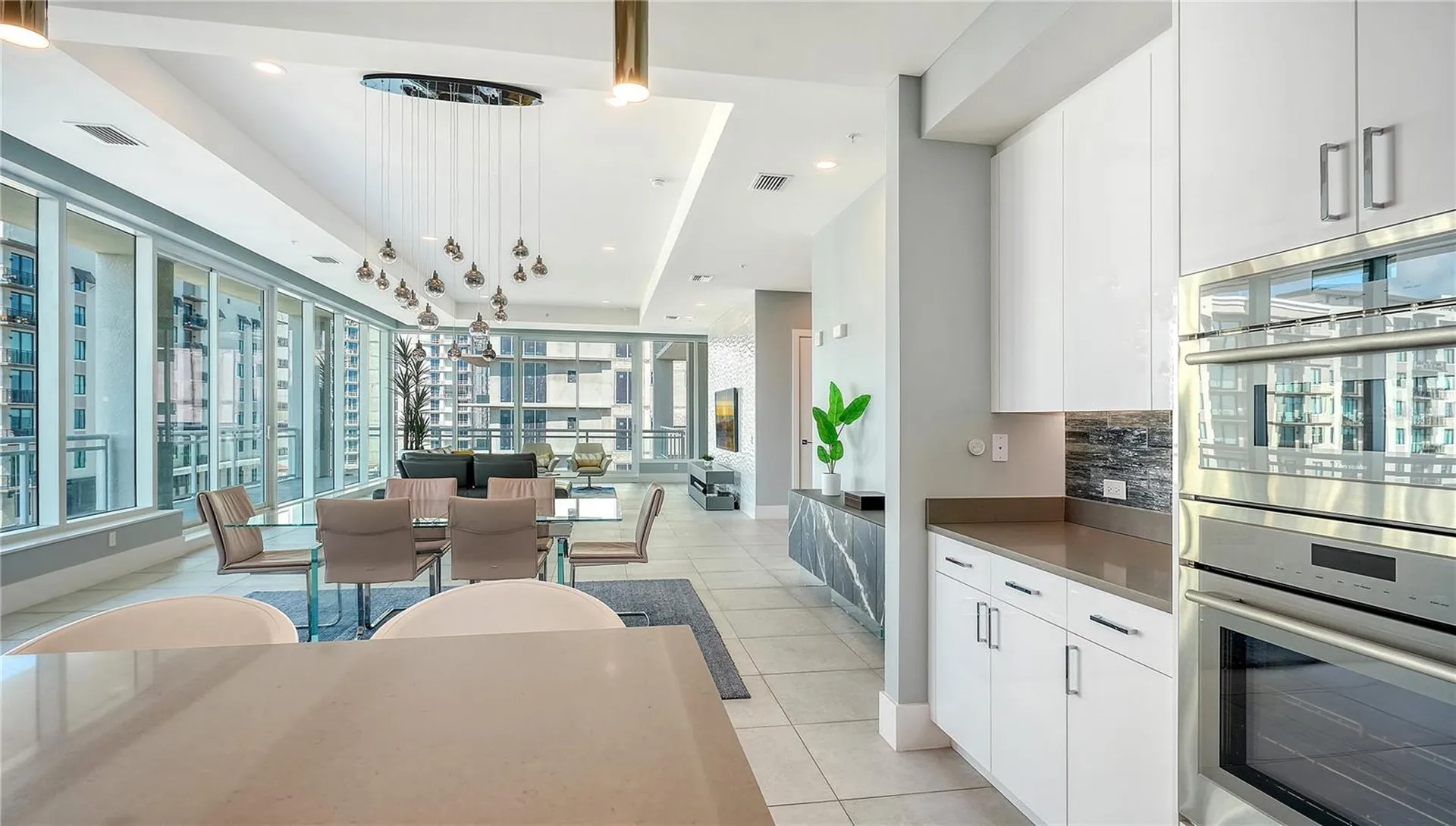 540 N Tamiami Trail Sarasota FL 34236
