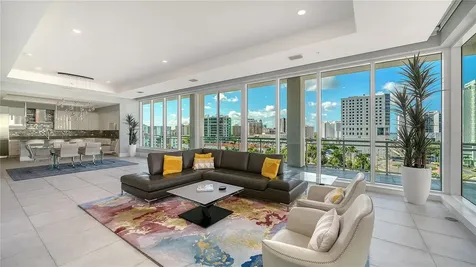 540 N Tamiami Trail Sarasota FL 34236