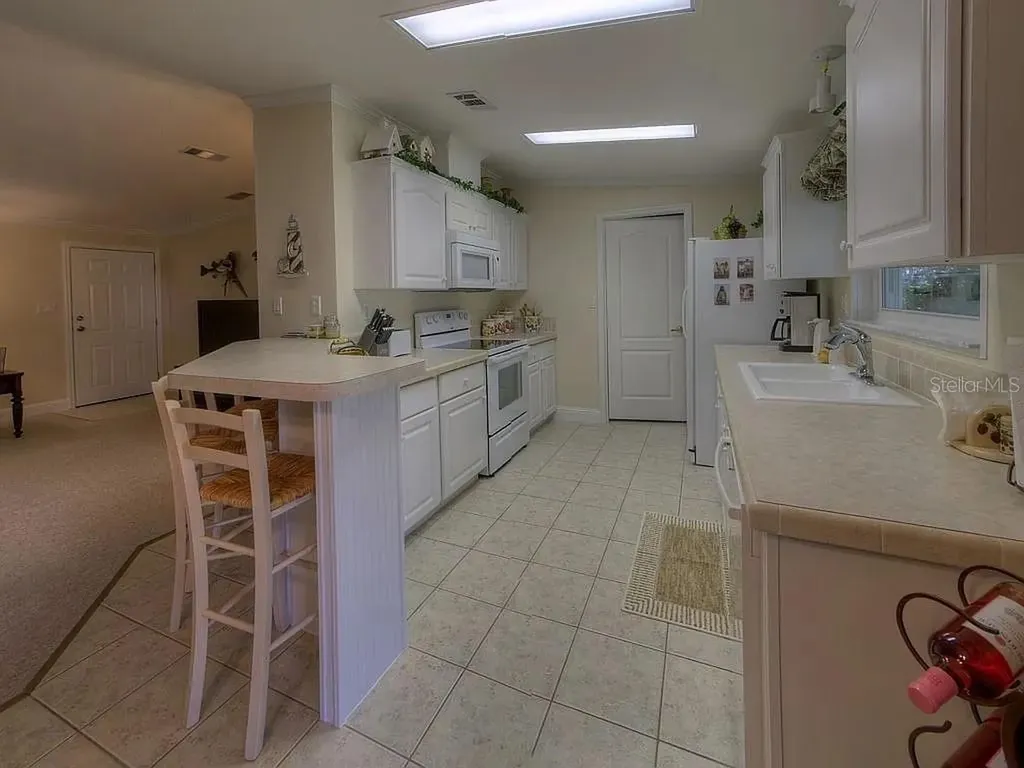 2086 Starboard Drive Geneva FL 32732