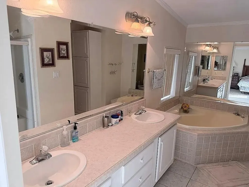 2086 Starboard Drive Geneva FL 32732