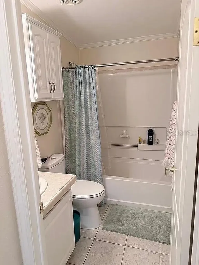 2086 Starboard Drive Geneva FL 32732