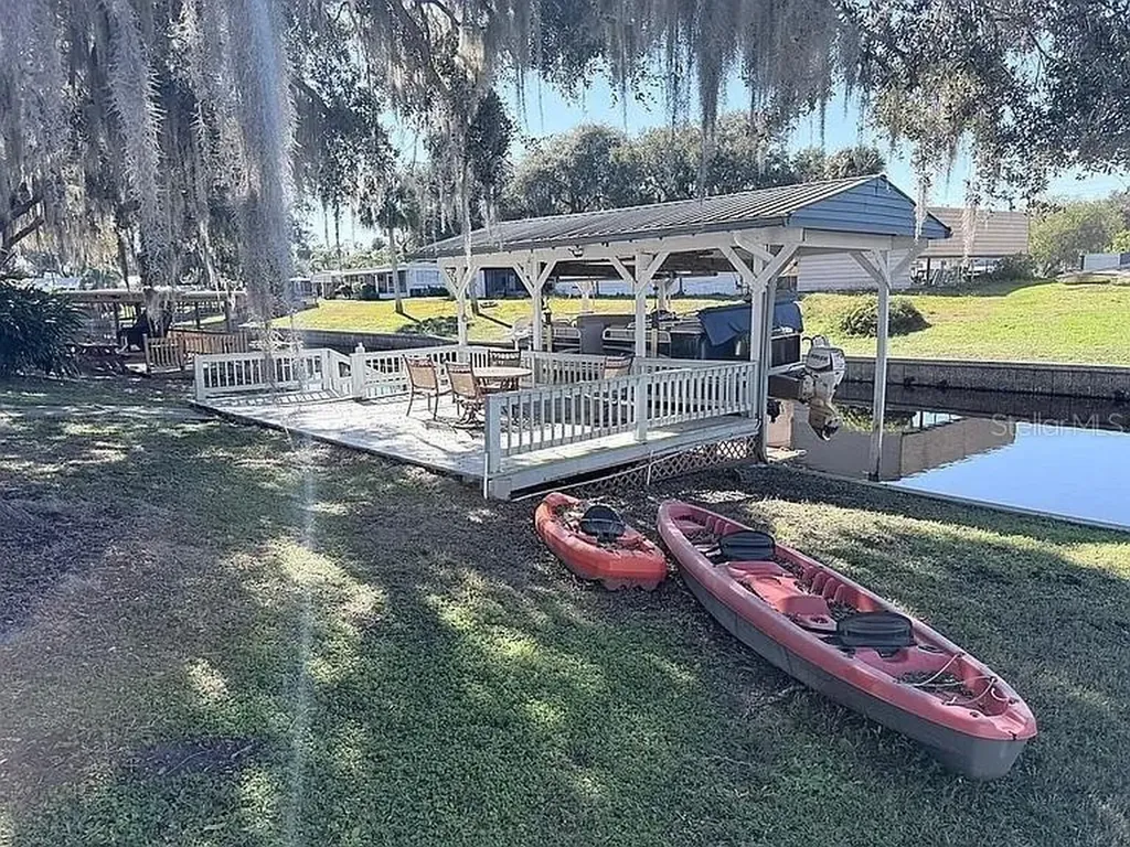 2086 Starboard Drive Geneva FL 32732
