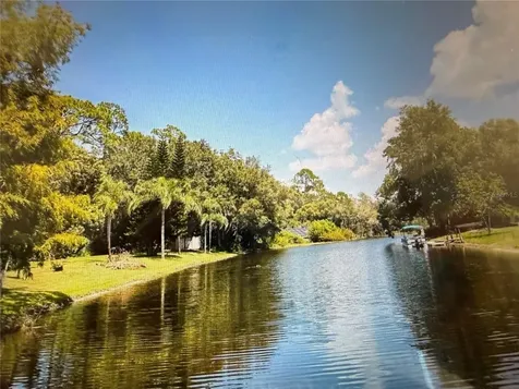 219 S Crystal Drive Sanford FL 32773