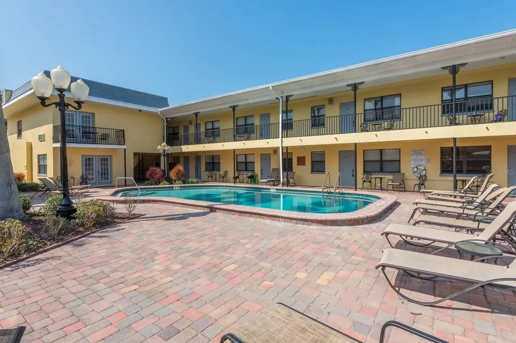 16333 Gulf Boulevard St Petersburg FL 33708